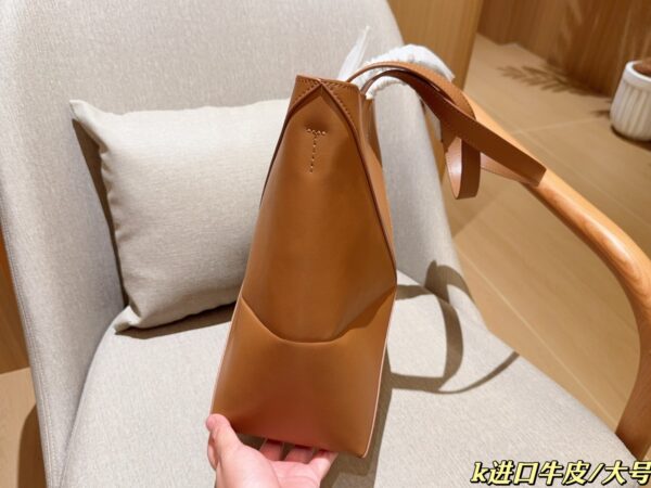 Loewe Bag 2025