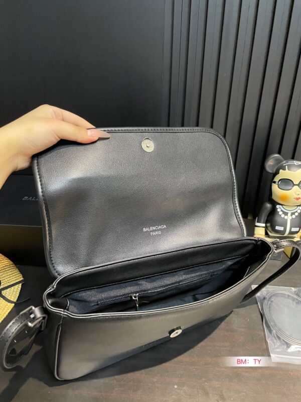 Balenciaga Bag 2025