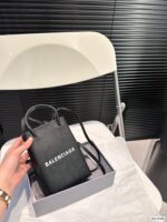 Balenciaga 2025