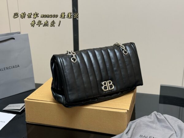 Balenciaga 2025