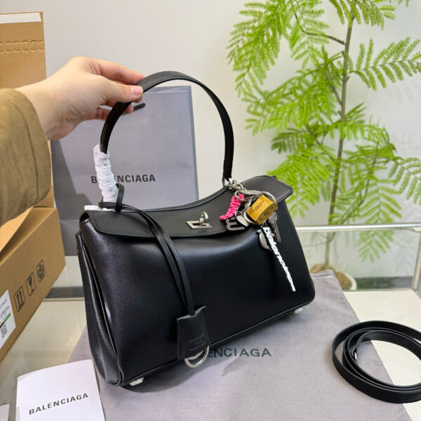 Balenciaga 2025
