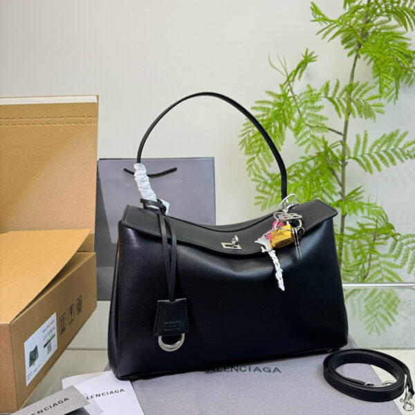 Balenciaga 2025