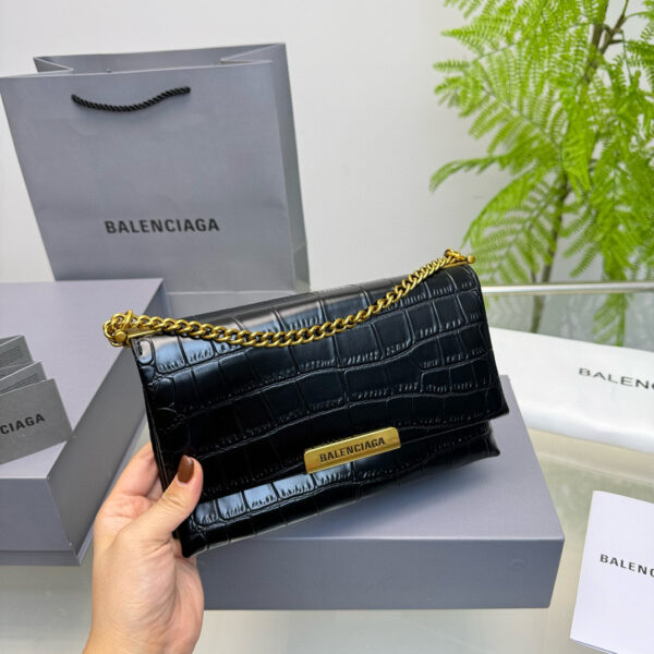 Balenciaga 2025