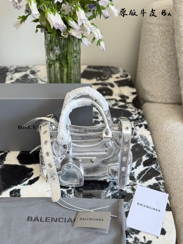 Balenciaga 2025