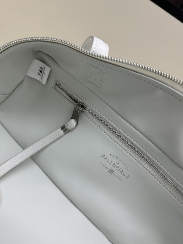 Balenciaga Master Level