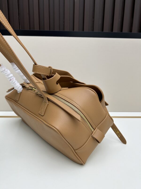 Balenciaga Master Level