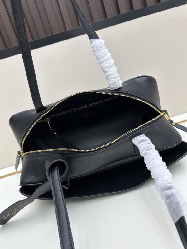 Balenciaga Master Level