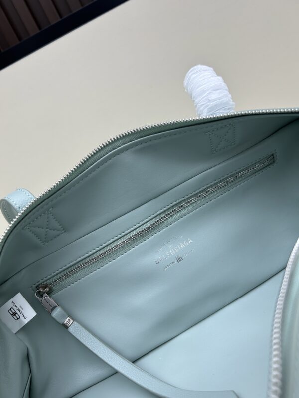 Balenciaga Master Level
