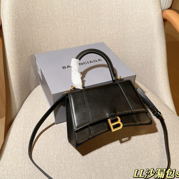 Balenciaga 2025