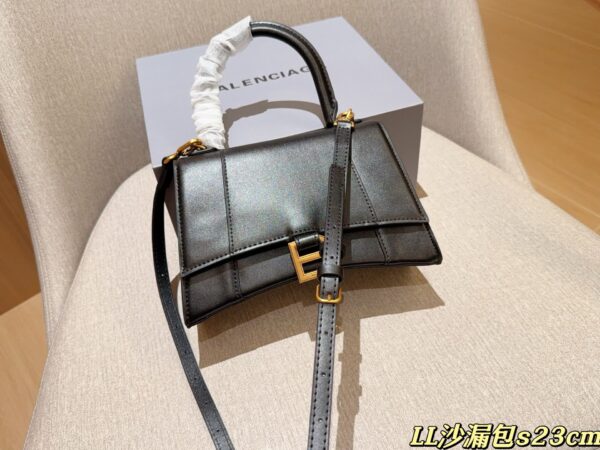 Balenciaga 2025