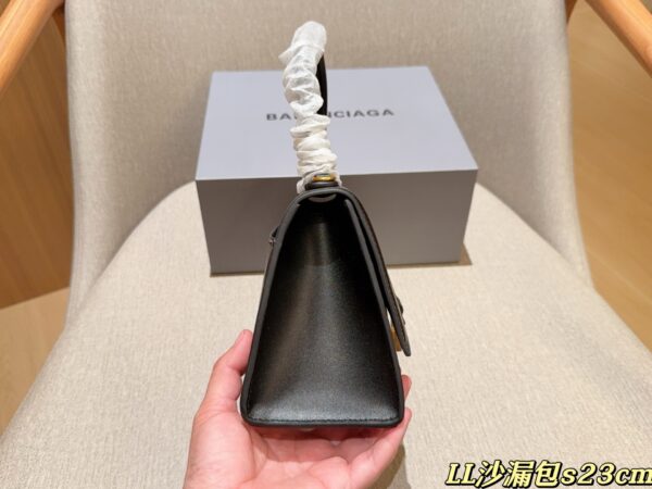 Balenciaga 2025