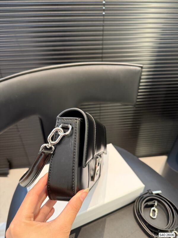 Balenciaga 2025