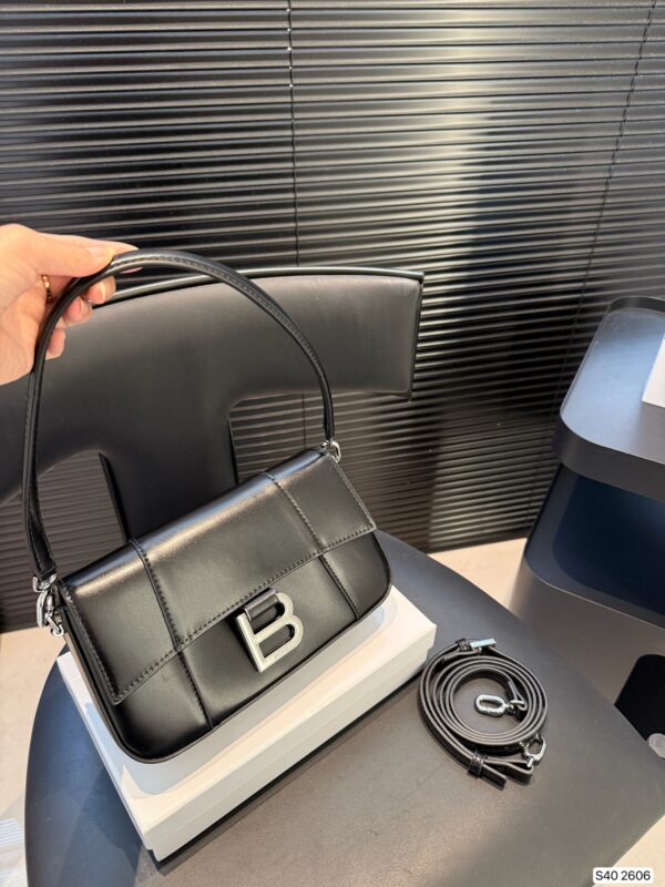 Balenciaga 2025