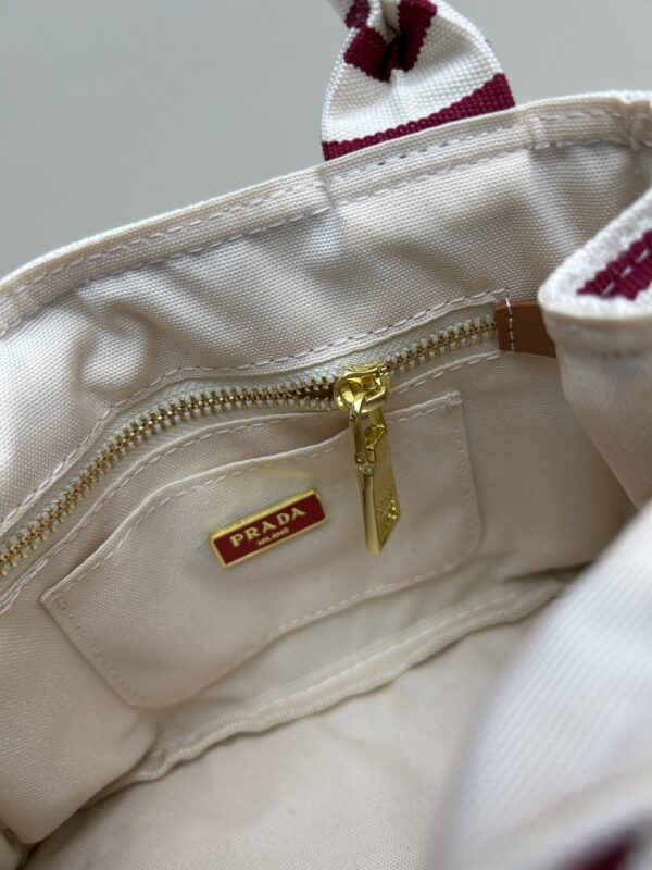 Prada Master Level