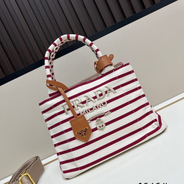 Prada Master Level