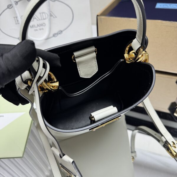 Prada Master Level