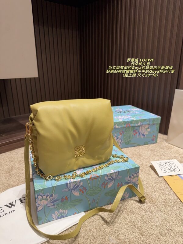 Loewe Bag 2025